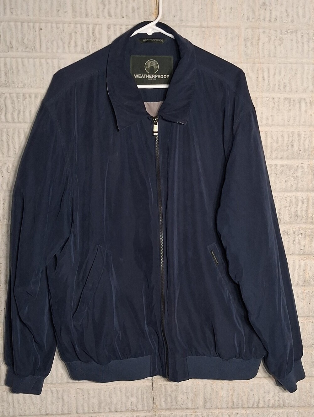 Weatherproof Men’s Dark Navy Bomber Jacket In A Size XL. Great Condition